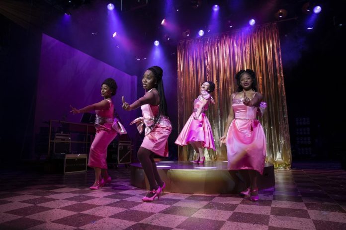 Beautiful show is not to be missed by musical fans at Nottingham Theater Royal
